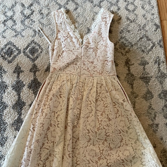 Lulus Dresses & Skirts - Lulus white dress